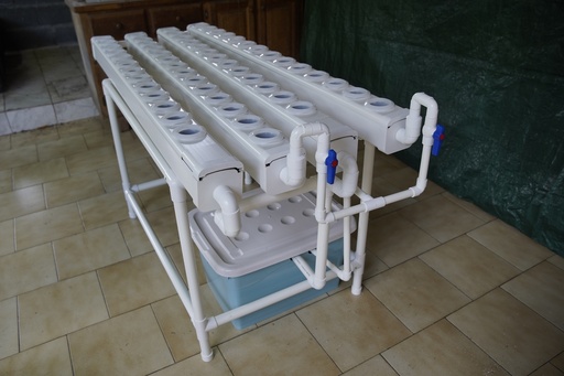 [SYP04054GK] Table hydroponique 54 trous
